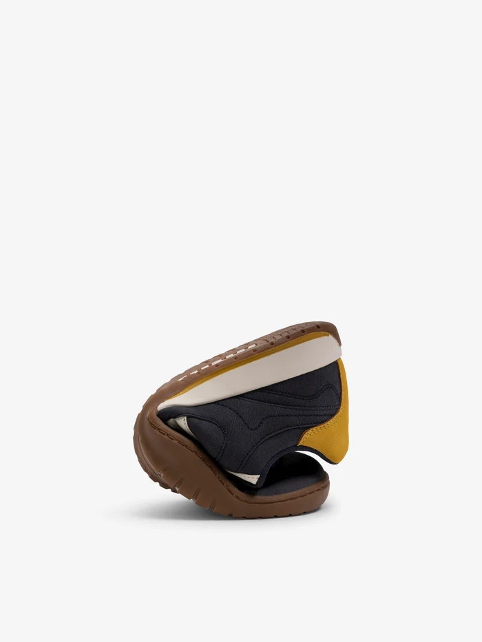 ZAPATILLAS MUSTANG FREE ORBIT - Imagen 3